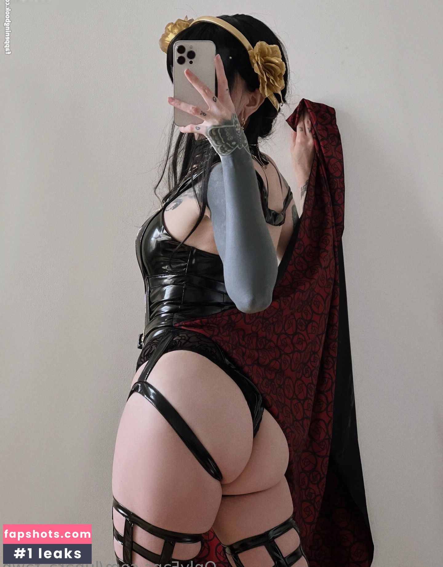 Luna gallery photo #11