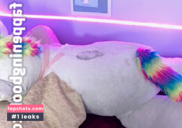 Luna Sophia gallery photo #24