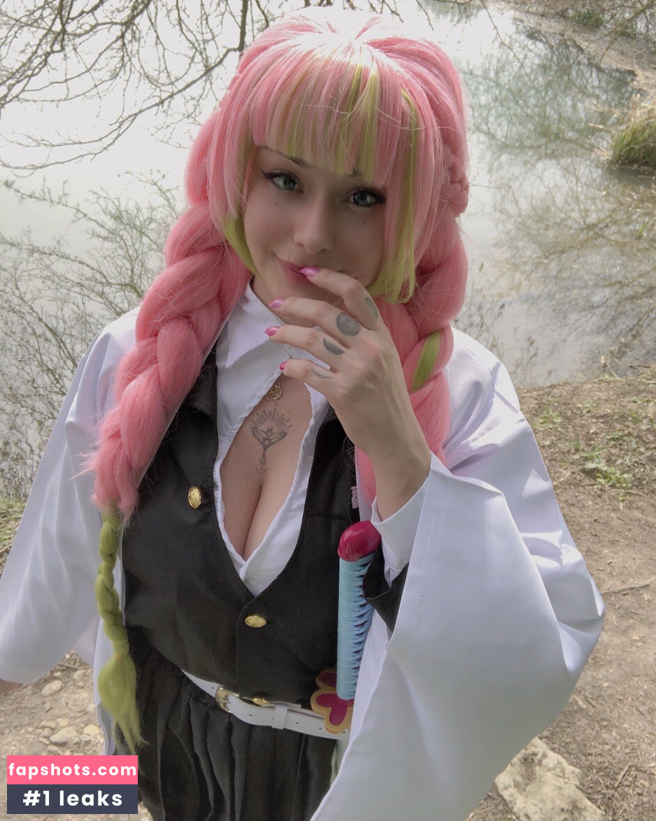 lunachan_tv gallery photo #12