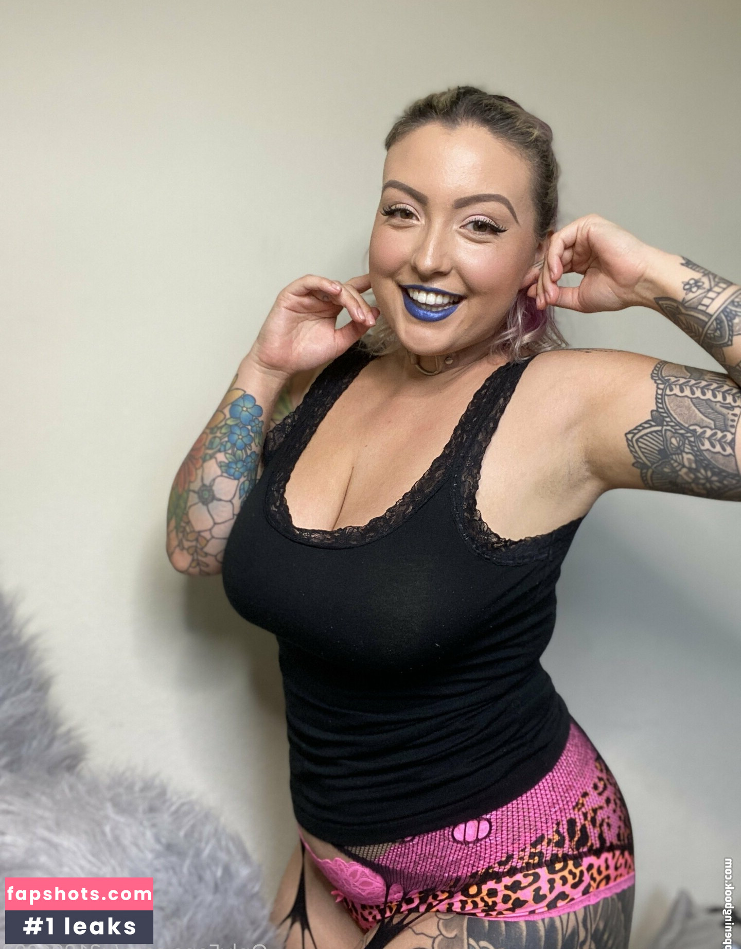 lunalynn26 gallery photo #22