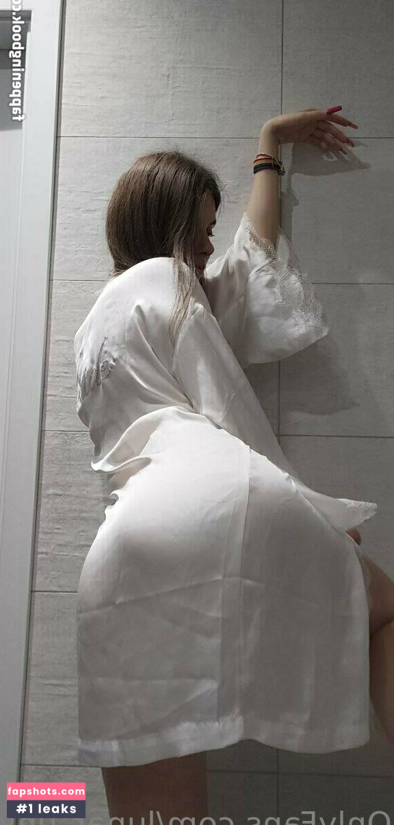 lunar_unicorn nude babe gallery