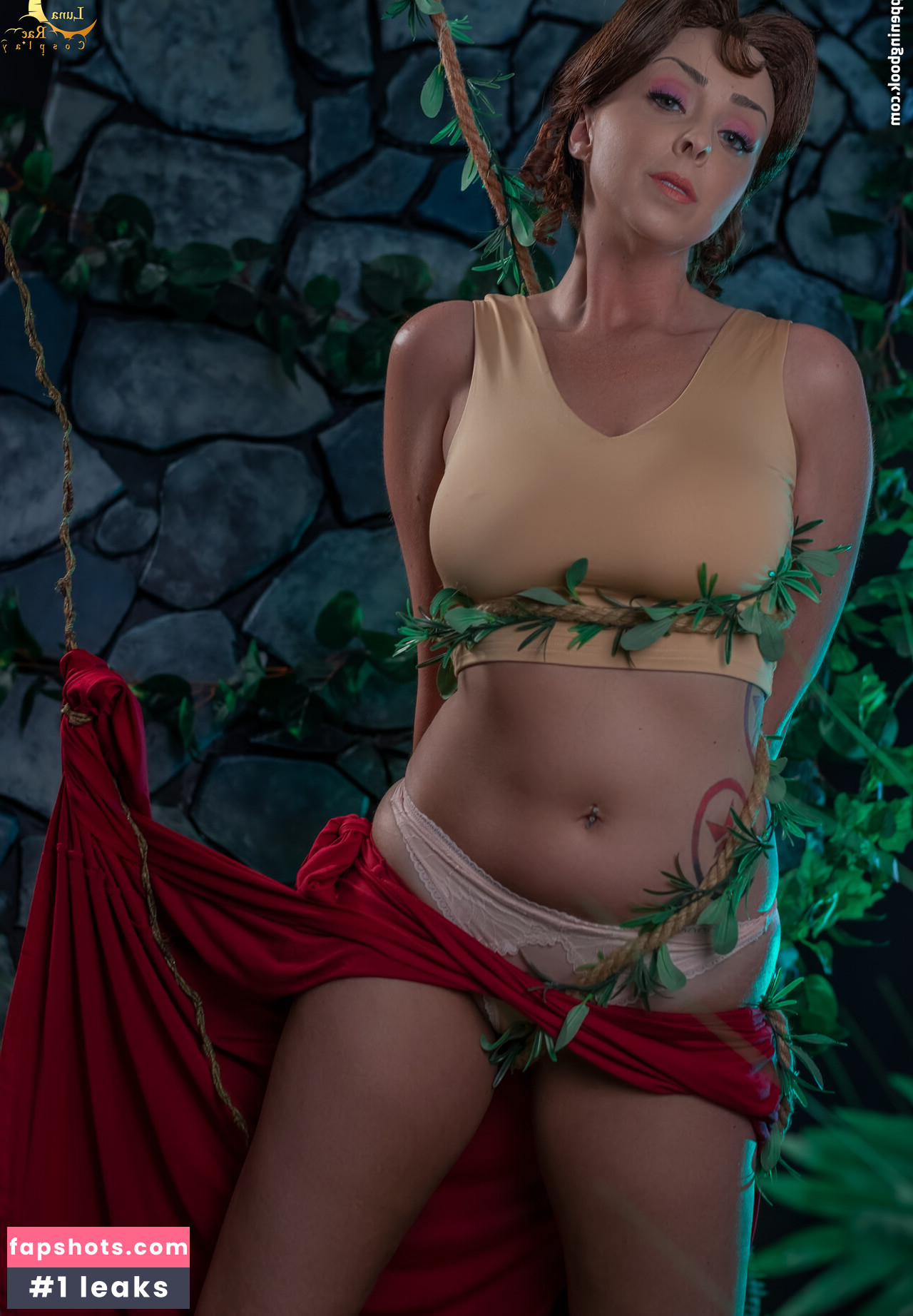 LunaRaeCosplay gallery photo #337