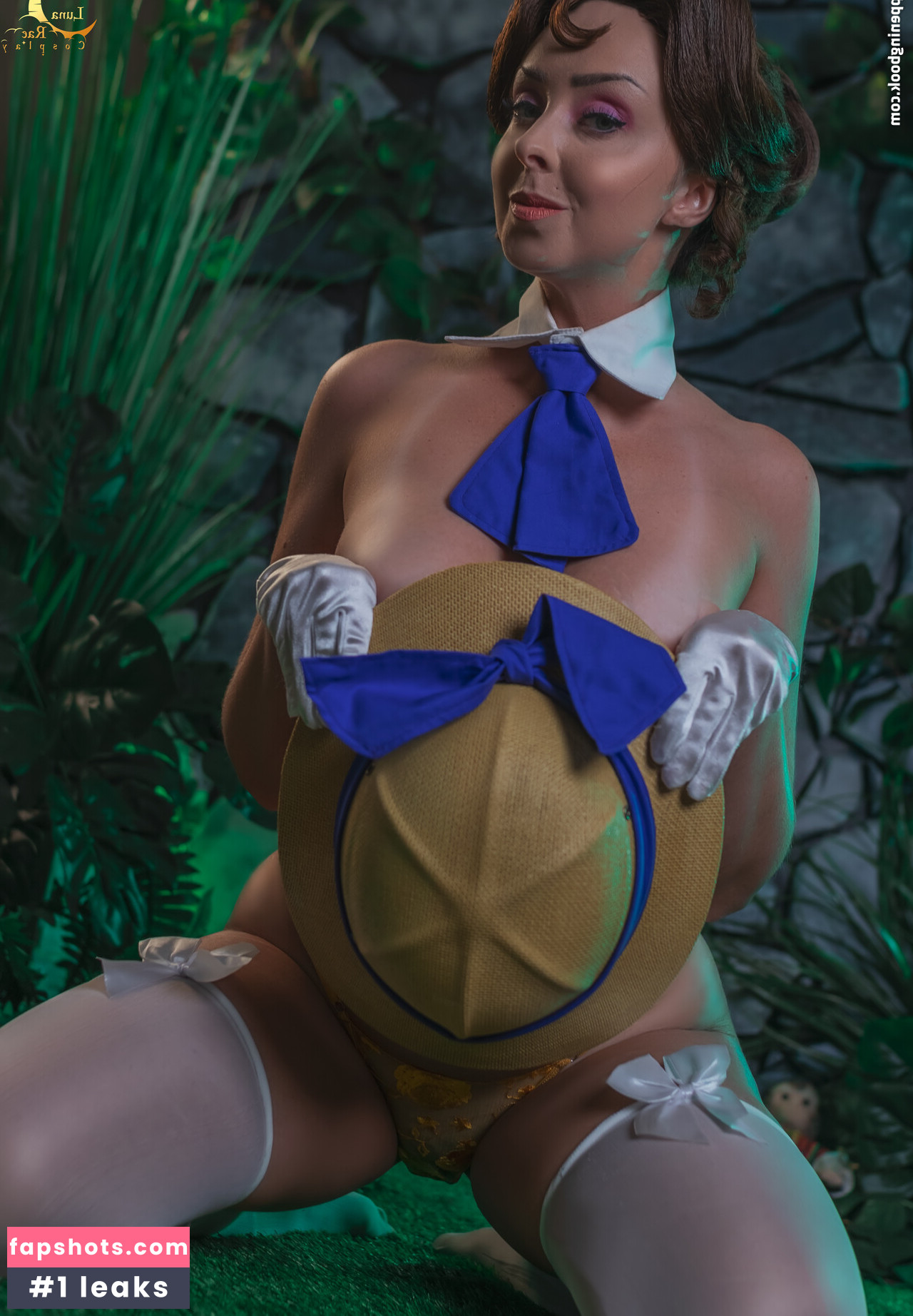 LunaRaeCosplay gallery photo #366