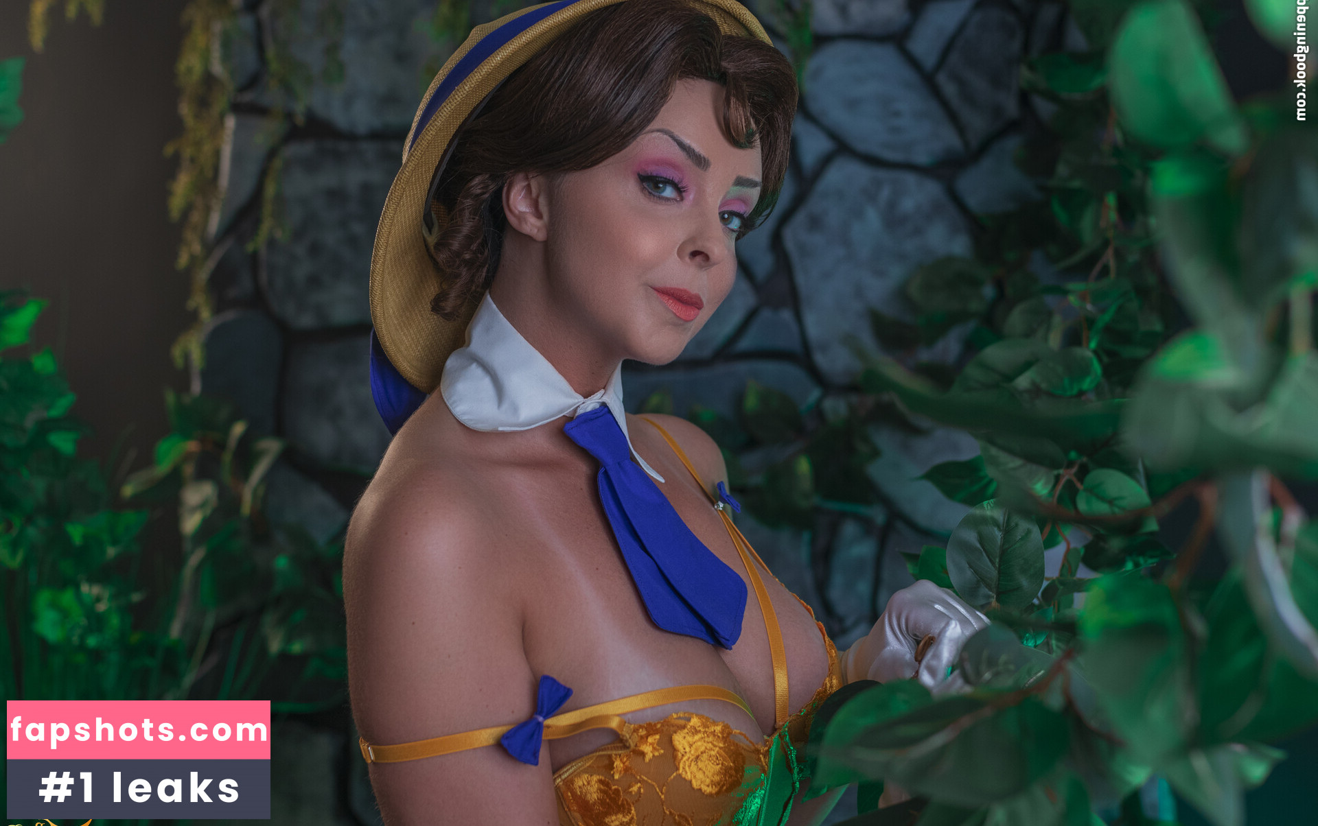 LunaRaeCosplay gallery photo #367