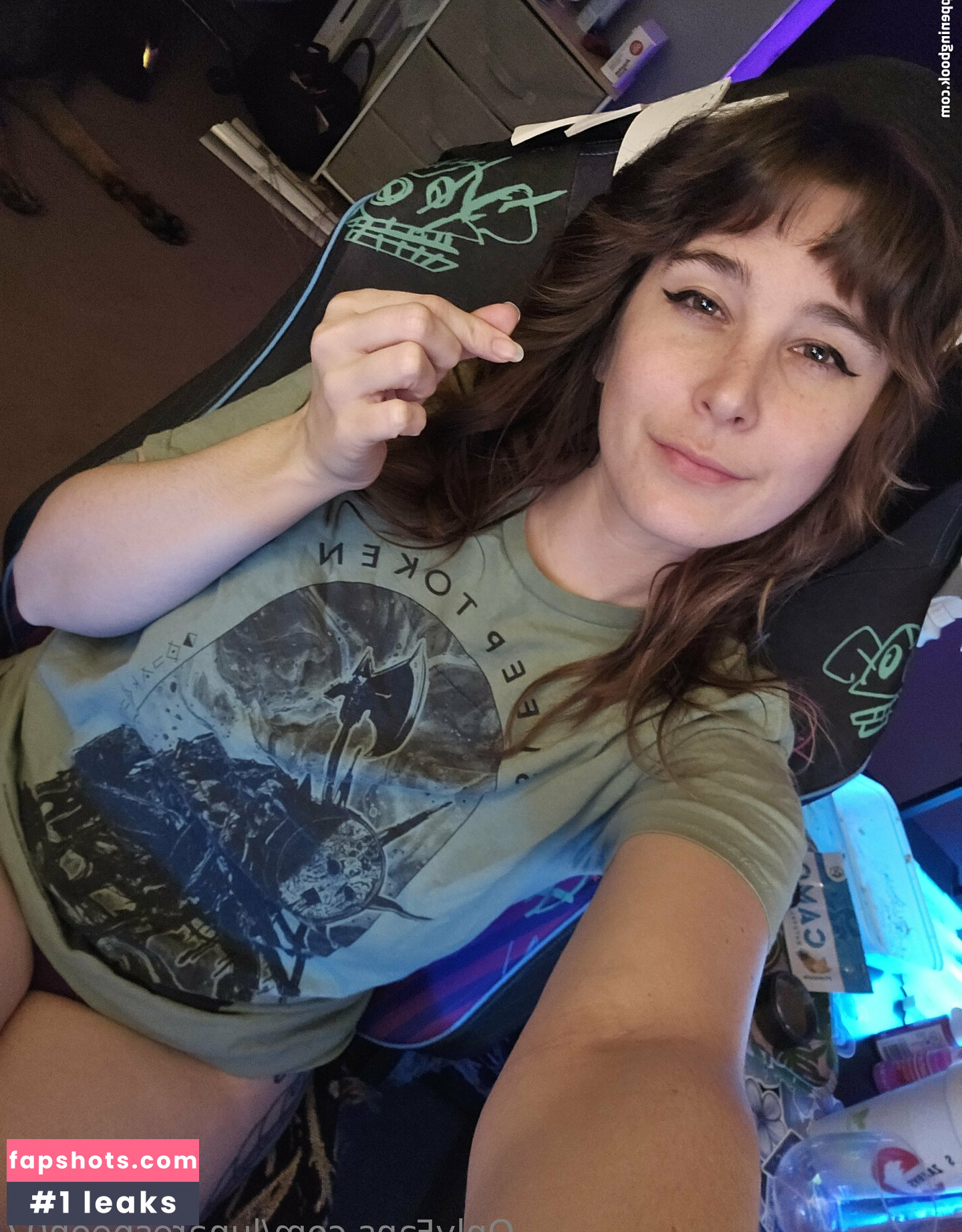 lunarespeon07 gallery photo #2