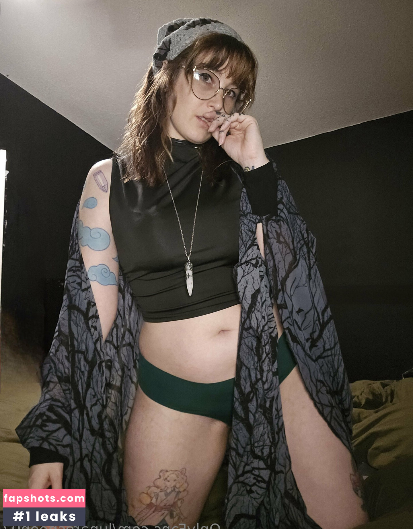 lunarespeon07 gallery photo #27