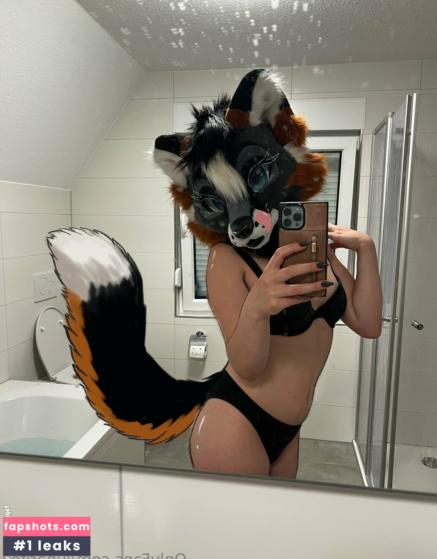 lunarifox gallery photo #16