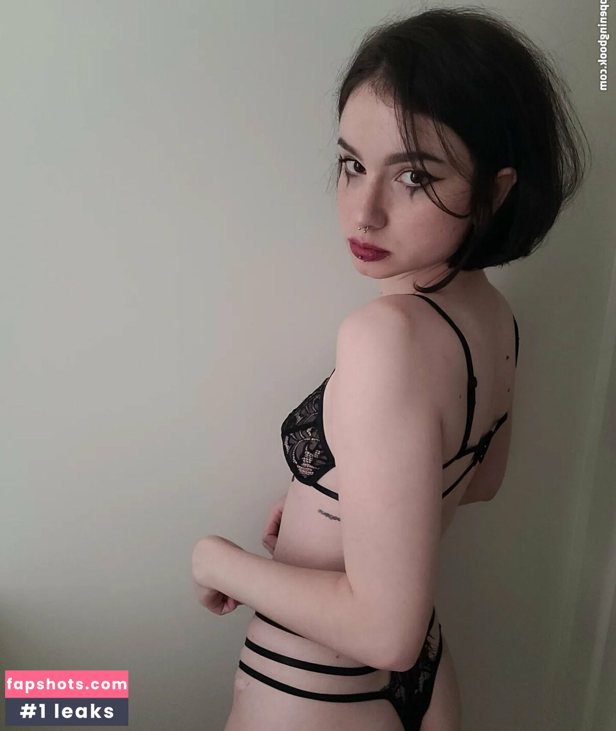 lunarium Nude Leaks OnlyFans Photos #12 - LeakJerk