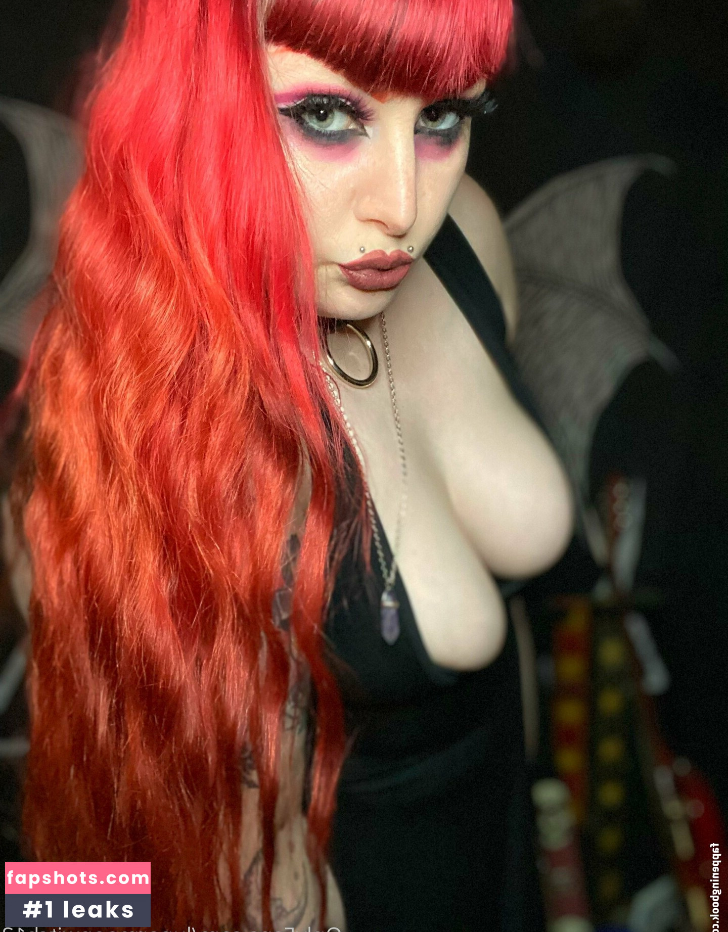 lunarmoonwitch13 gallery photo #2