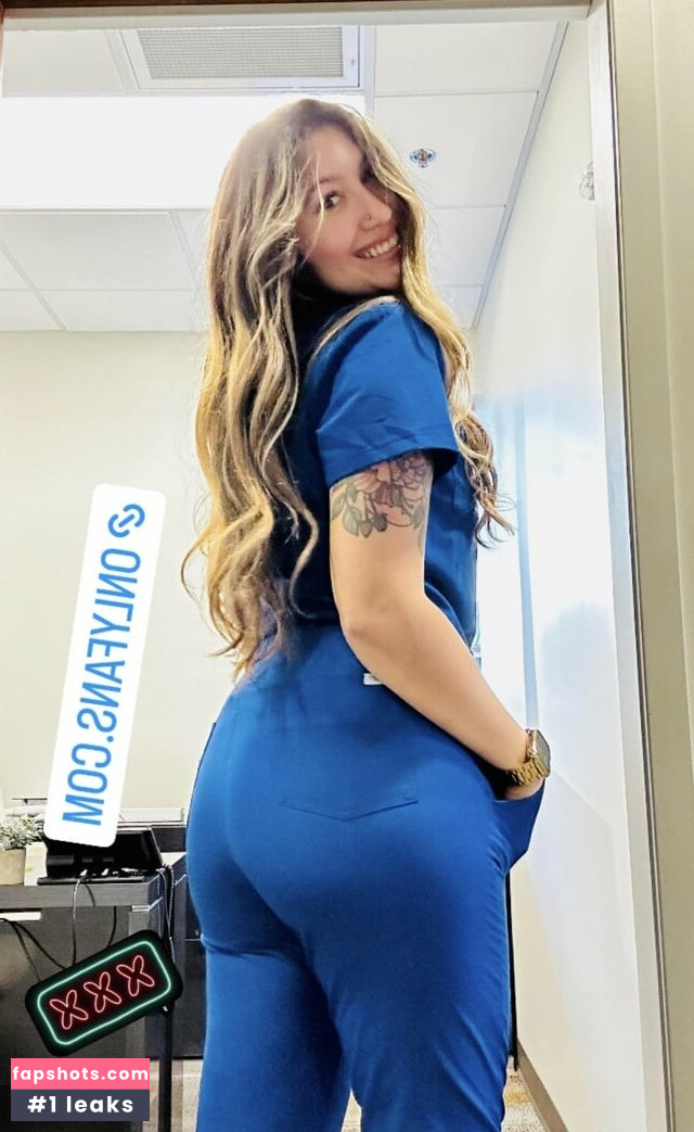 Lunarose9292 gallery photo #29