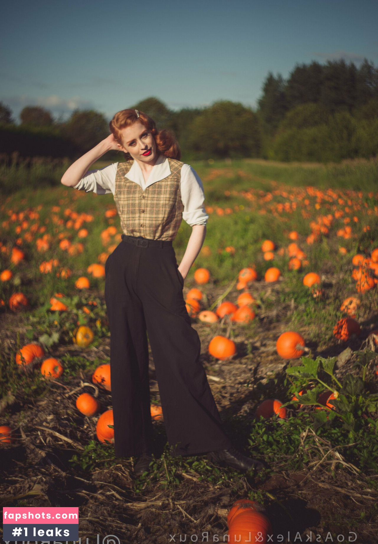 lunaroux gallery photo #24