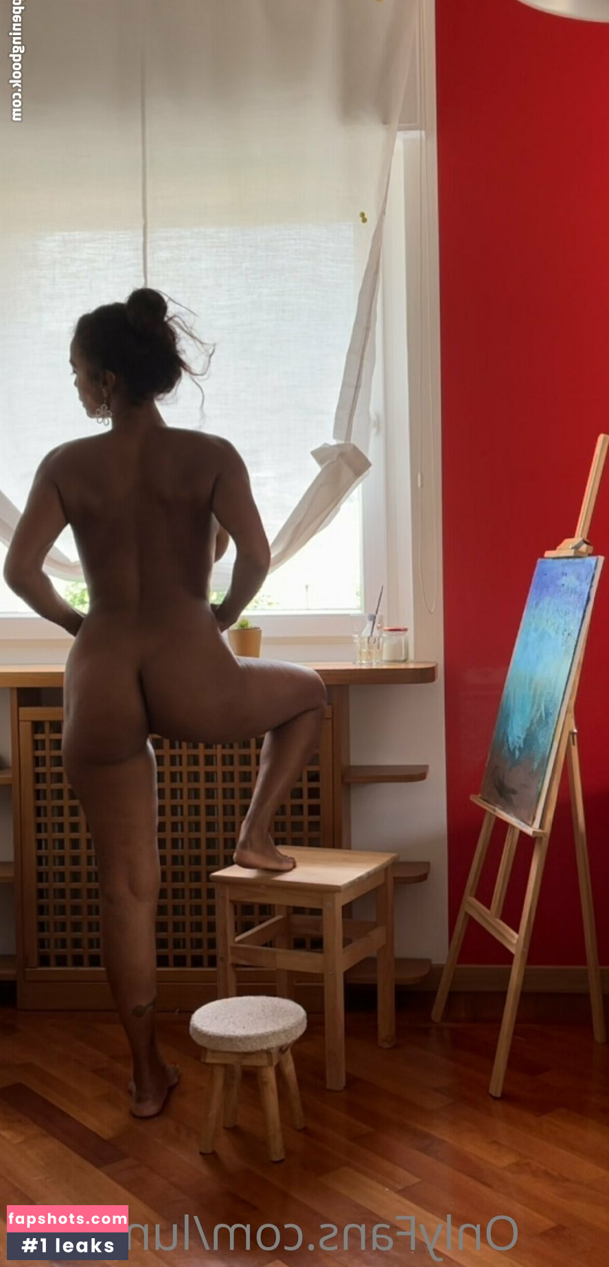 Lunarr25 gallery photo #2