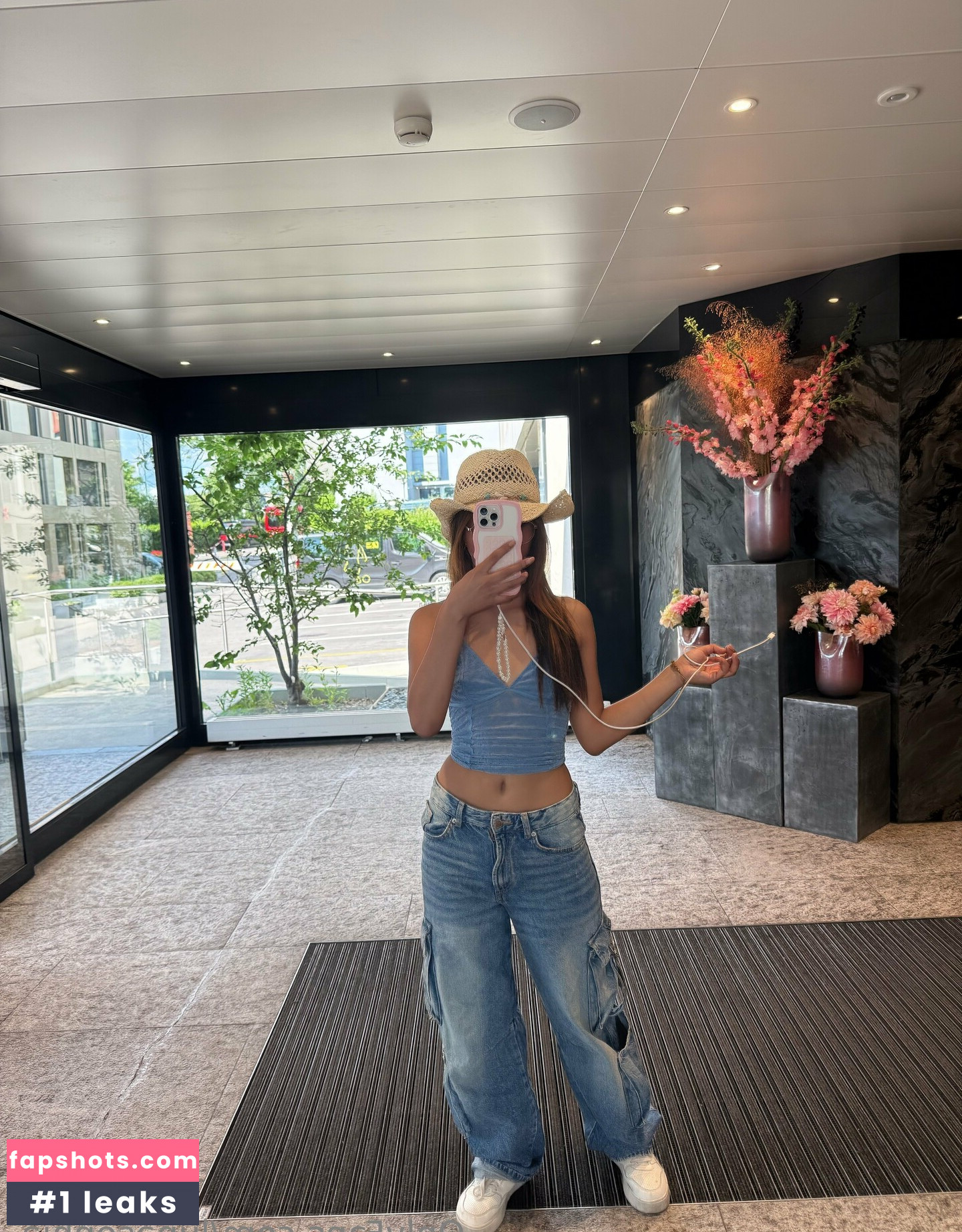 lunasophia_ gallery photo #3