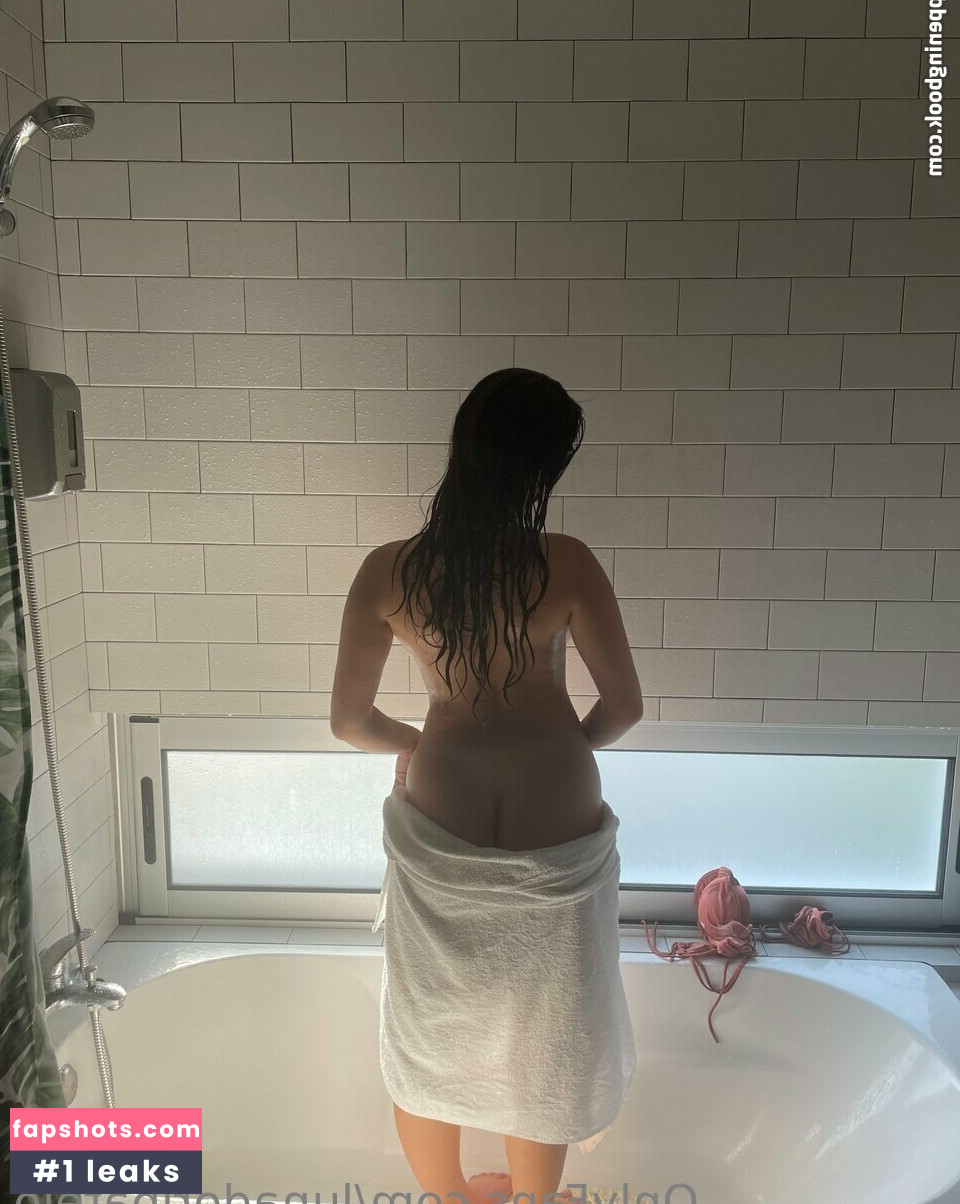 lunavalentinaaa gallery photo #32