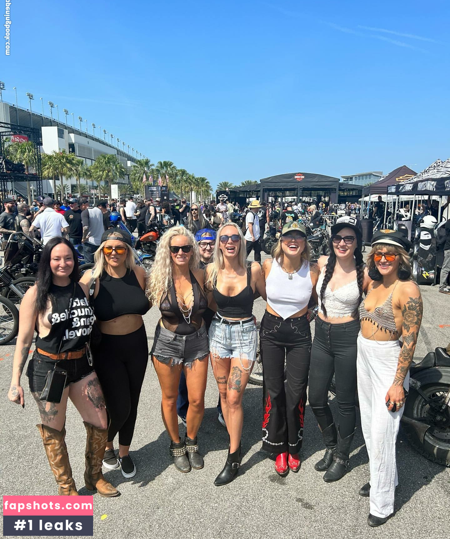 Lundon Dibrell gallery photo #5