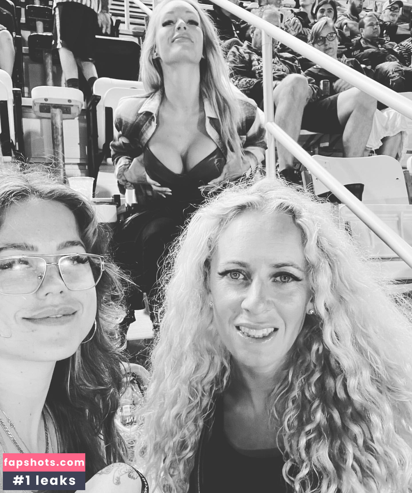 Lundon Dibrell gallery photo #9