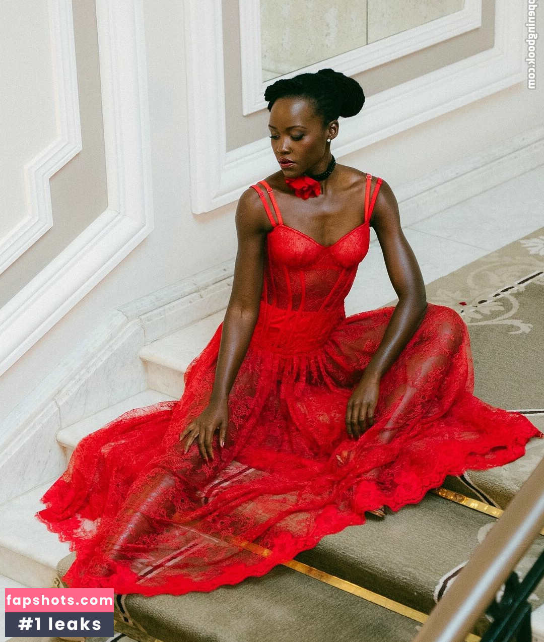 Lupita Nyong'o nude babe gallery