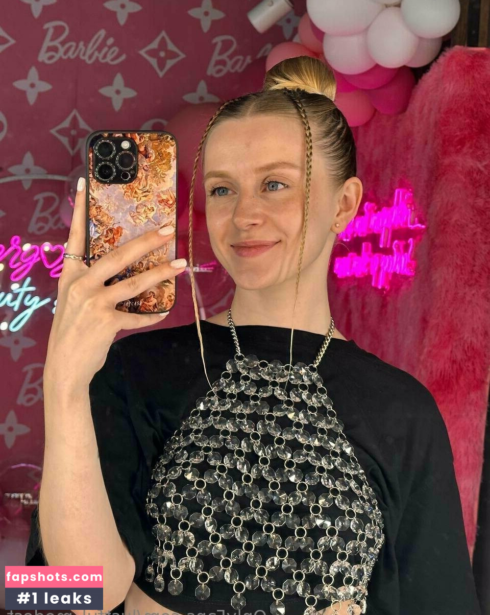 lustful_modest gallery photo #79