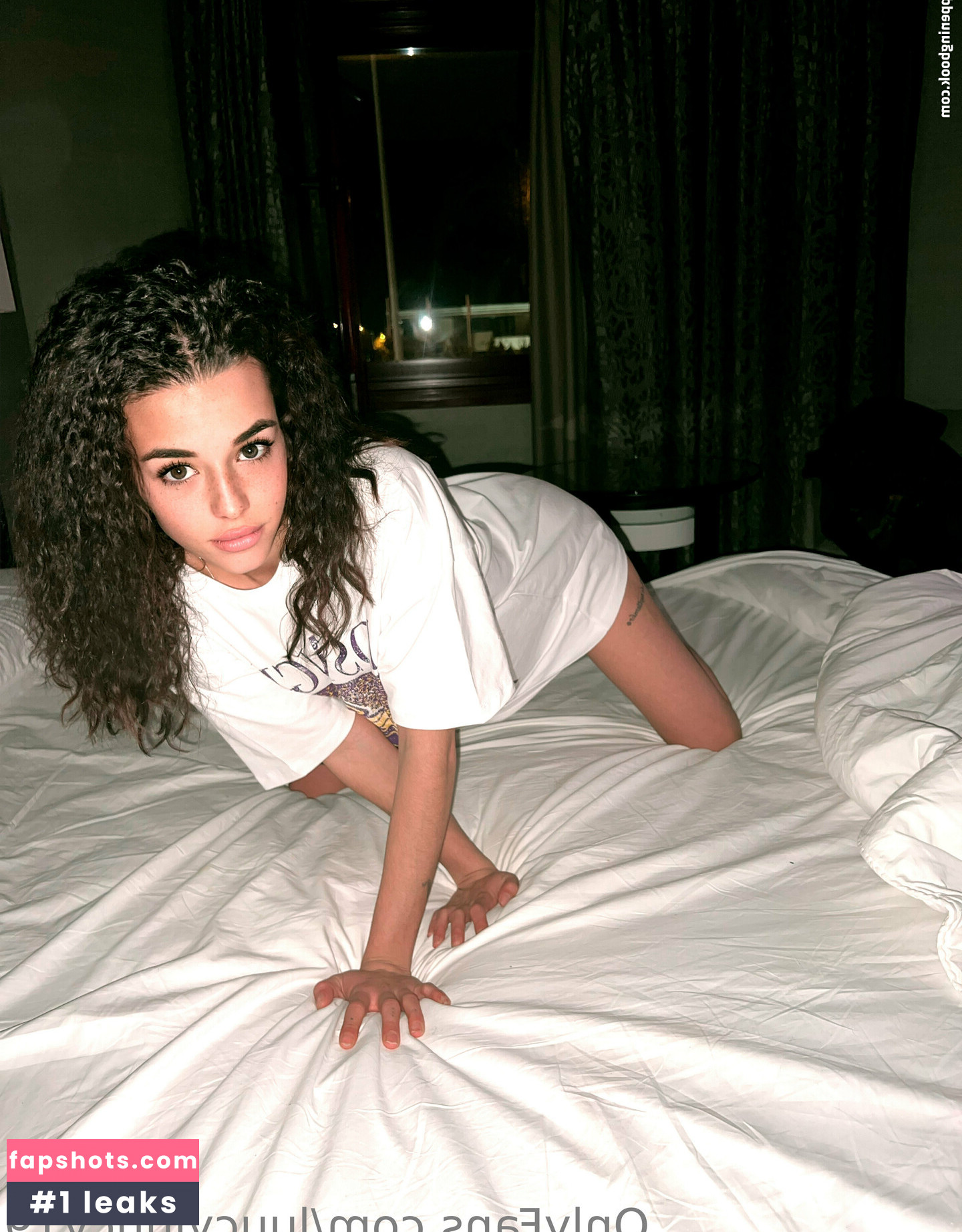 luucyluucy19 nude babe gallery