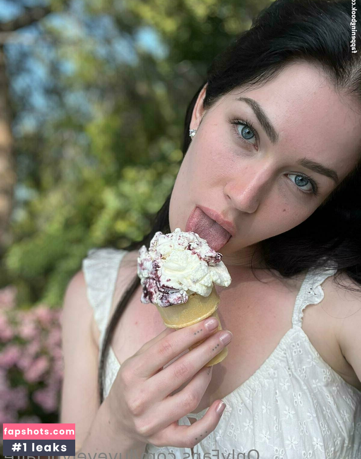 luvevelynclaire Nude Leaks OnlyFans Photos #21 - LeakJerk