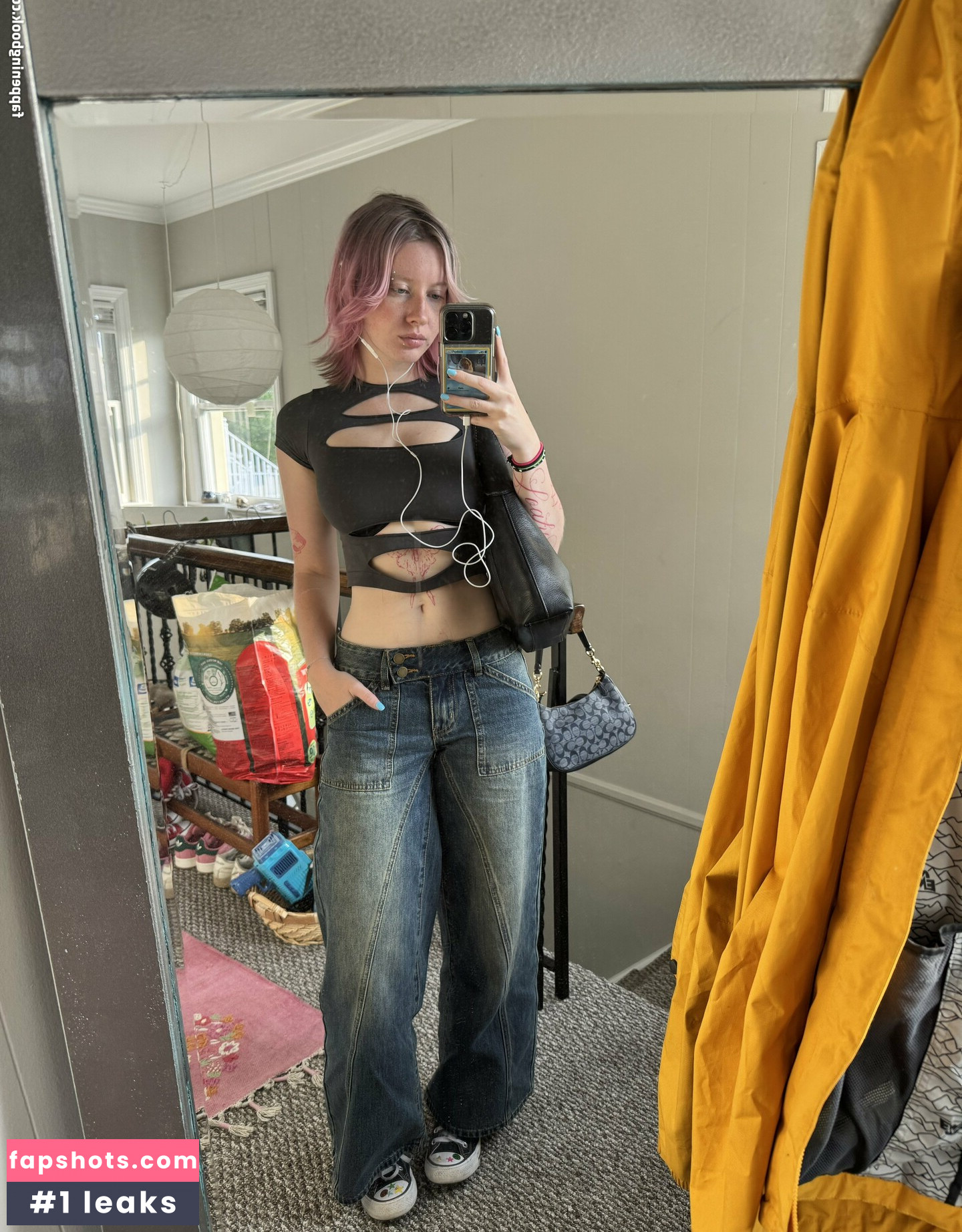 Luvliii gallery photo #23