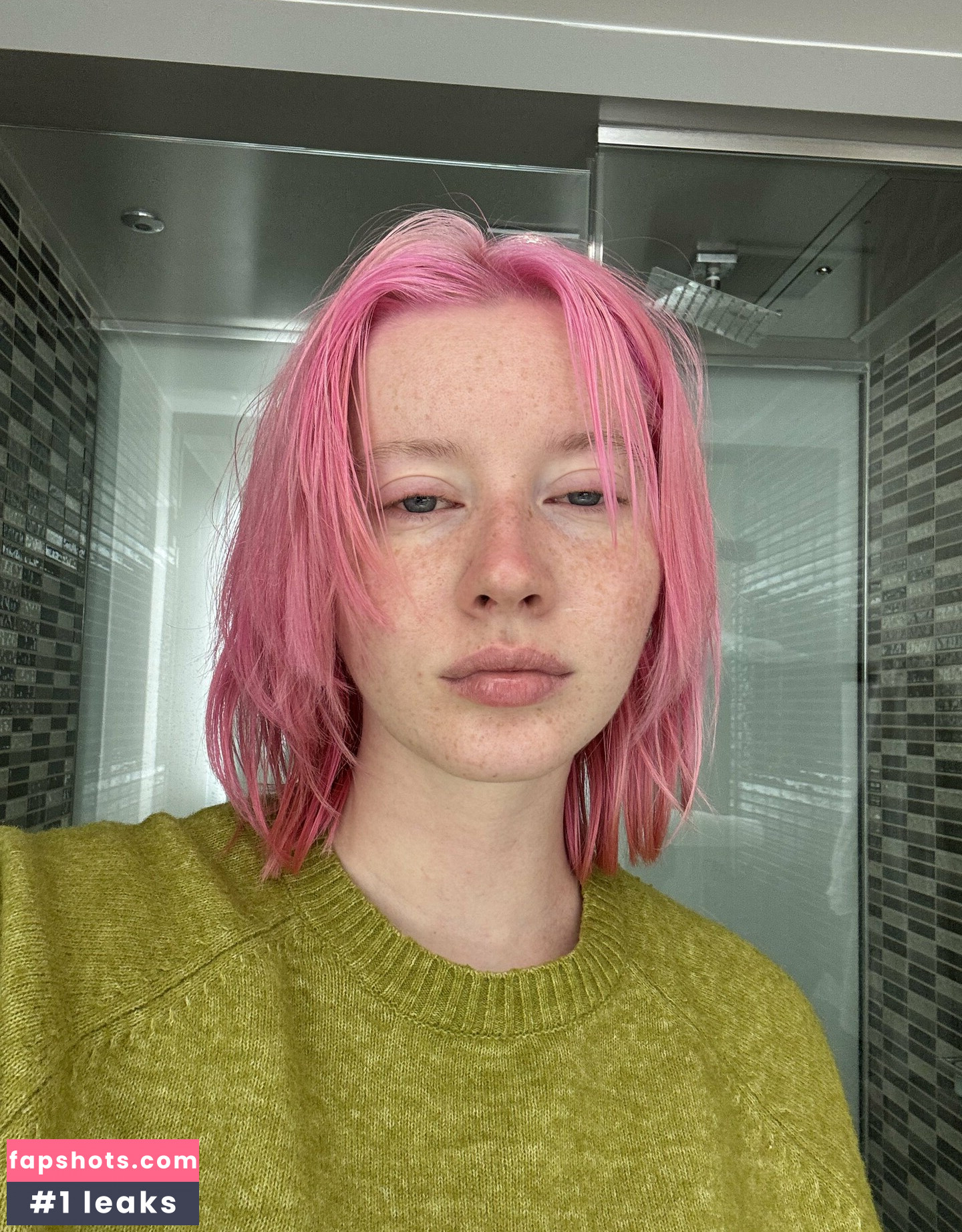 Luvliii gallery photo #29