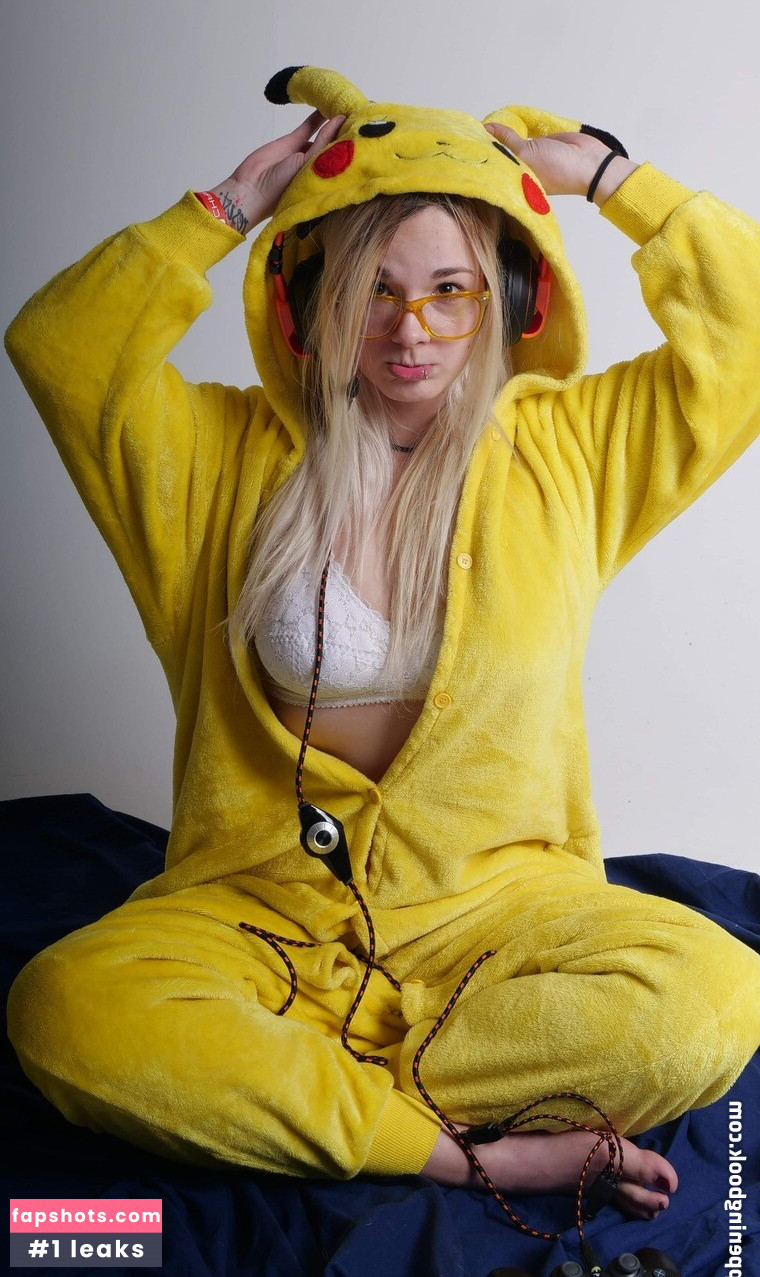 LuxirlUwU gallery photo #5