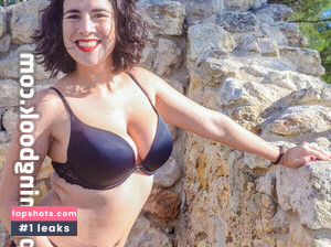 Luz Del Fierro gallery photo #11