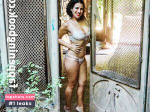 Luz Del Fierro gallery photo #4