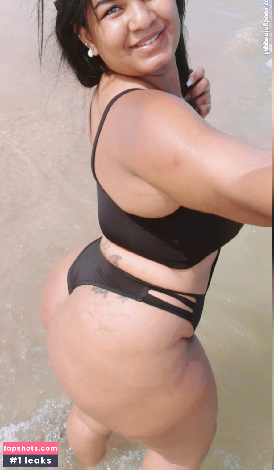 Luziana B. Souza nude babe gallery