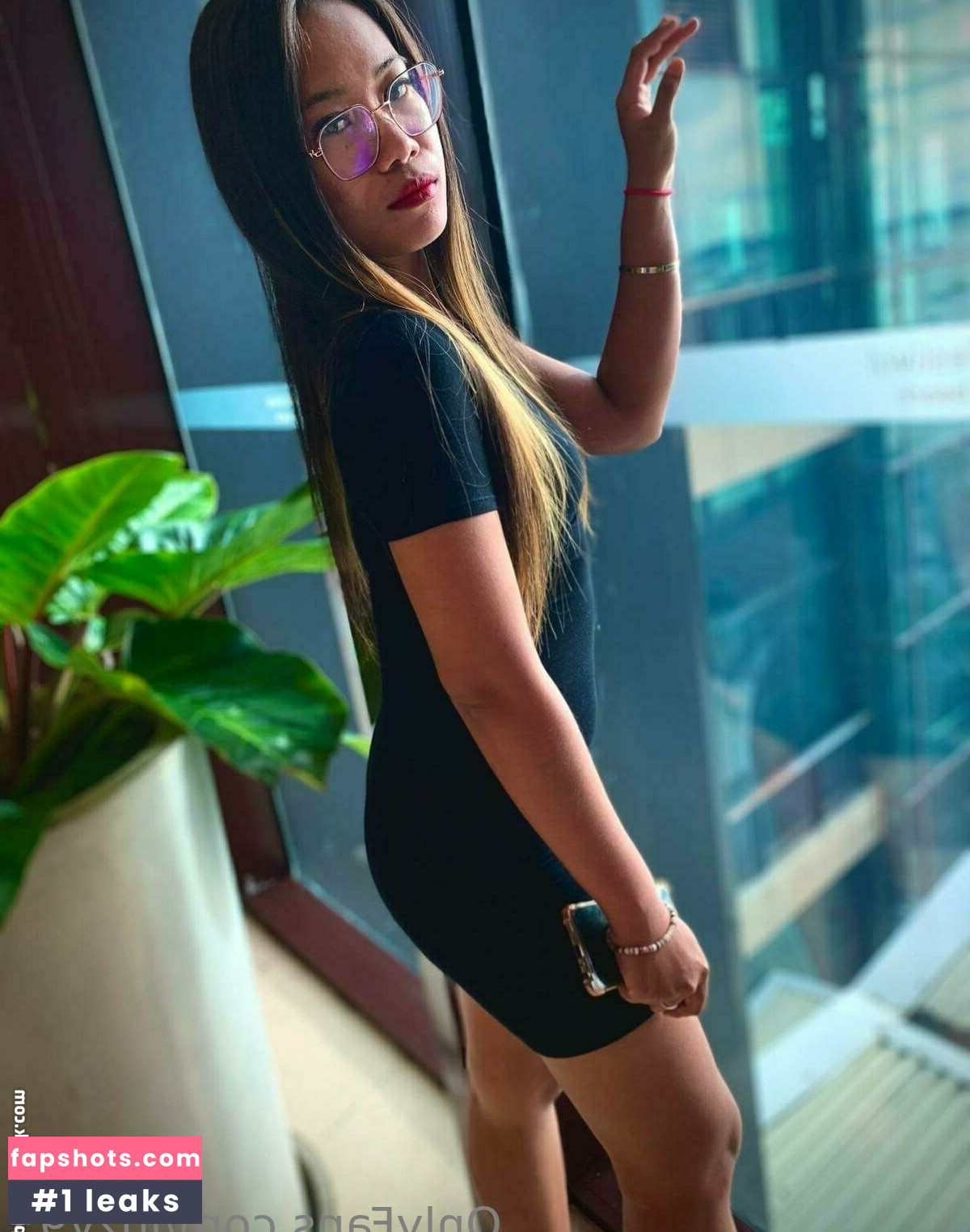 luzy93 nude babe gallery