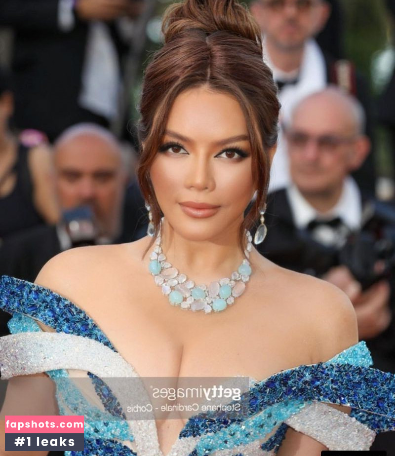 Ly Nha Ky gallery photo #8