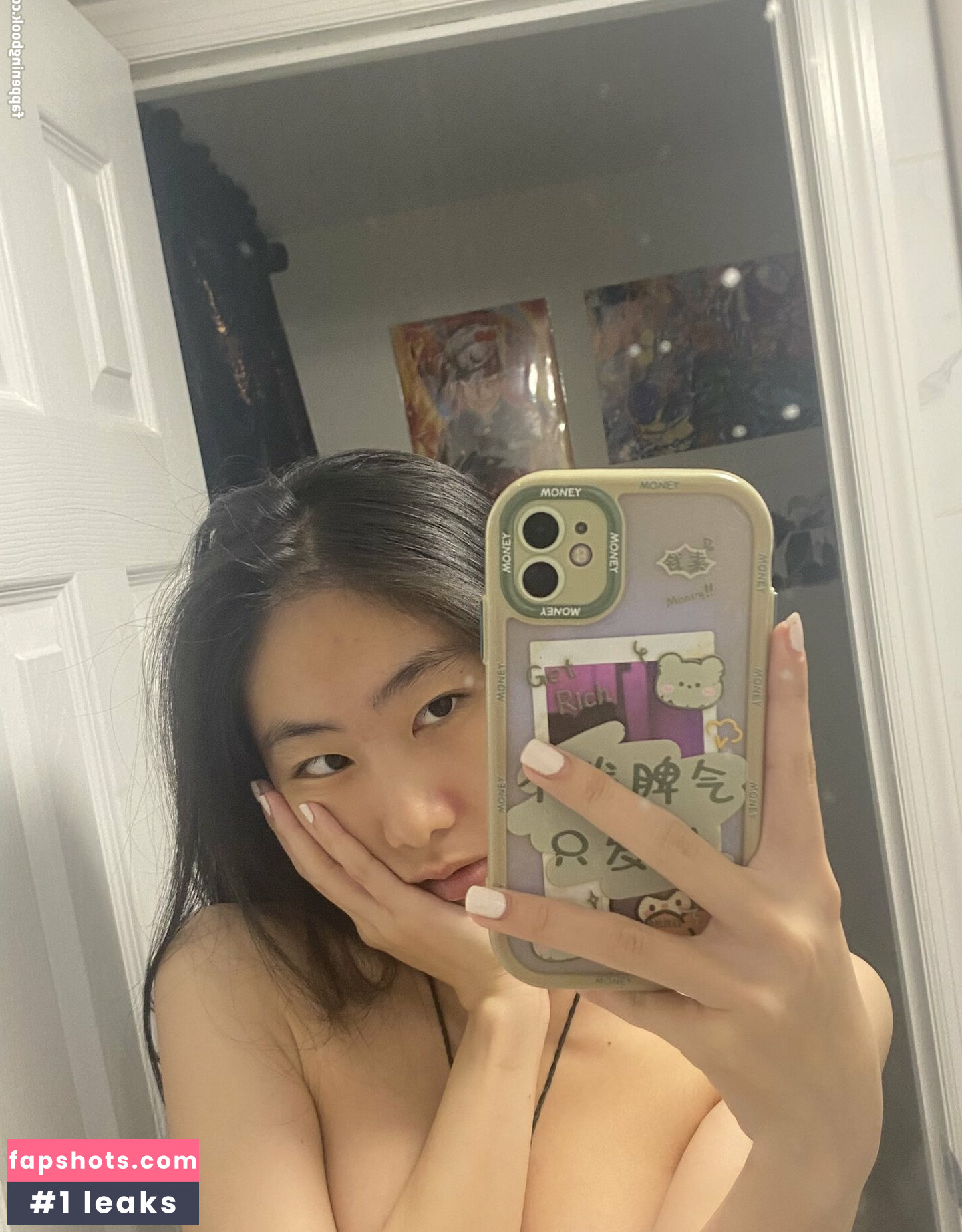 LycheeJinx gallery photo #4