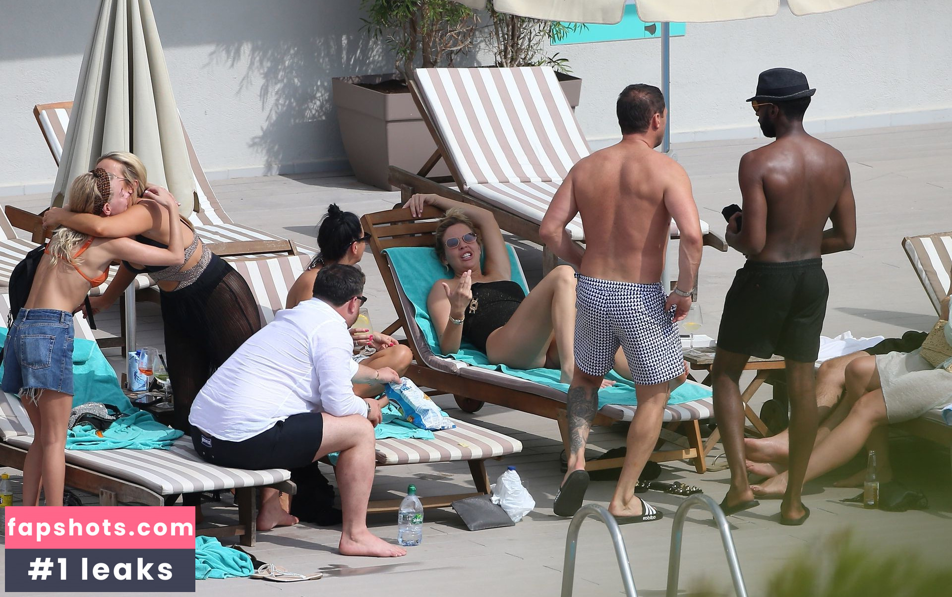 Lydia Bright gallery photo #4