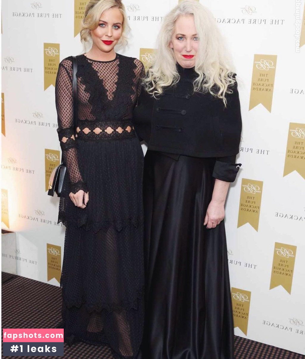 Lydia Bright gallery photo #39