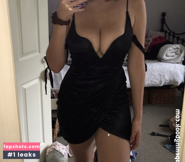 Lydia H gallery photo #5