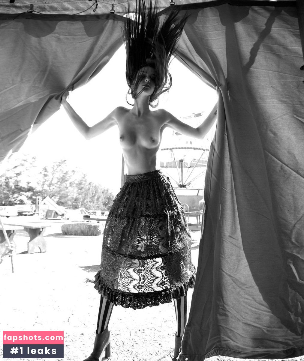 Lydia Hearst Nahé úniky fotek pouze od fanoušků #91 - Fapshots