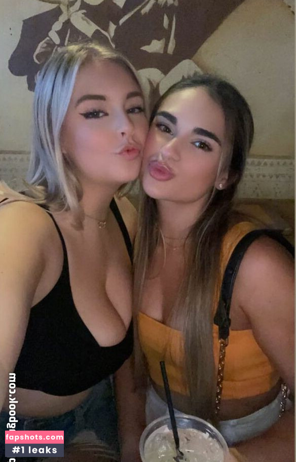 Lydia N gallery photo #43