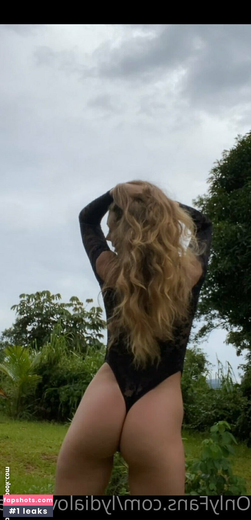 Lydia Renae gallery photo #22