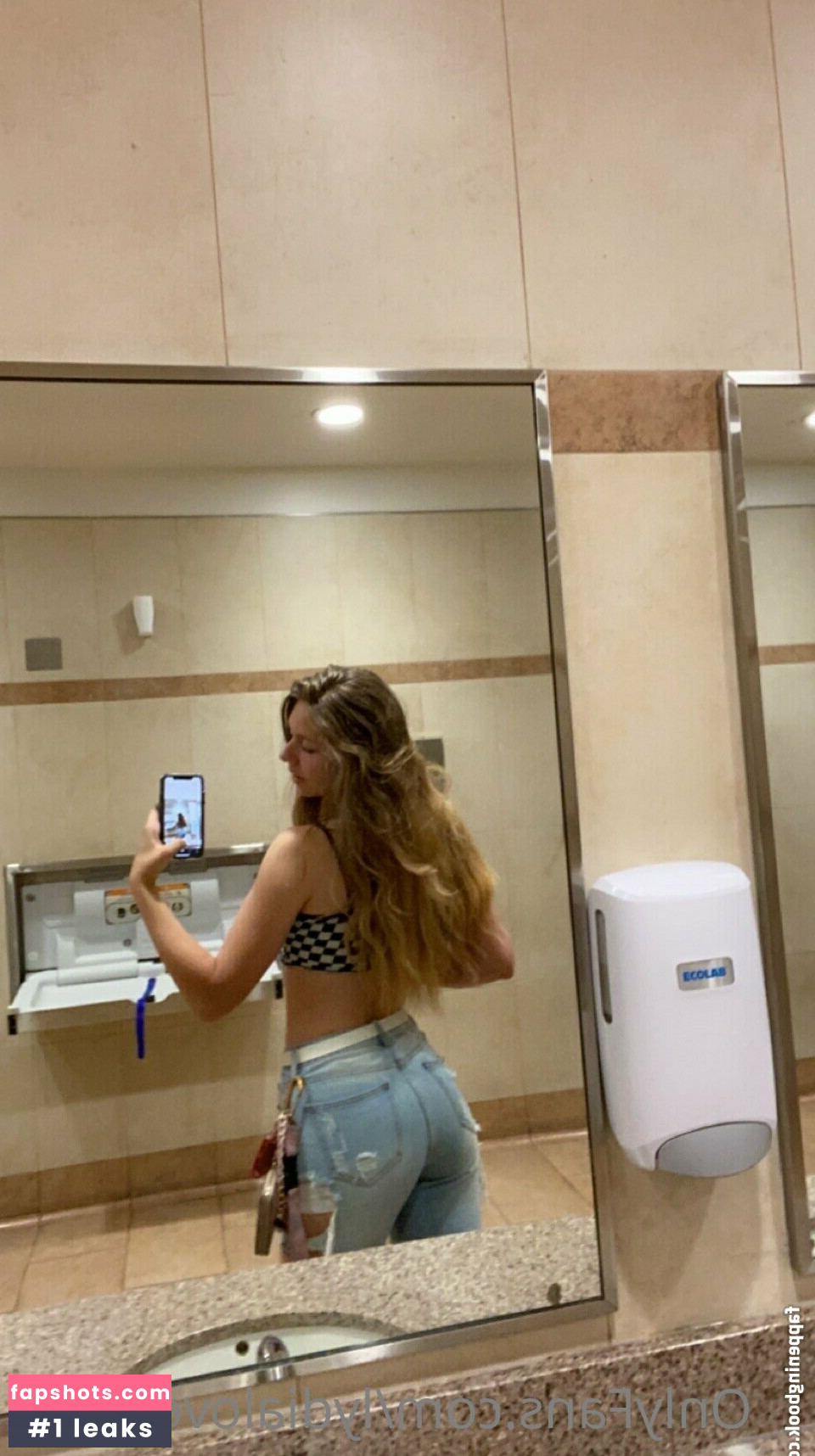 Lydia Renae gallery photo #50