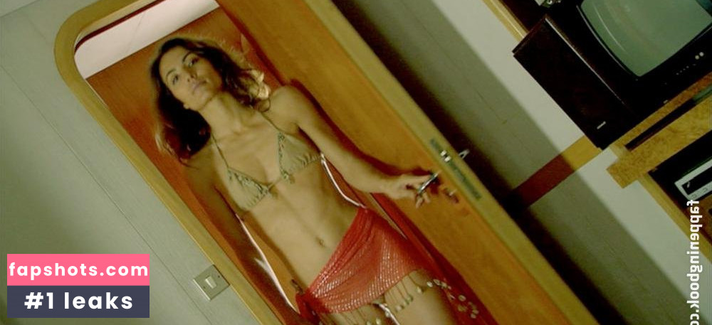 Lydia Ruth Lopez gallery photo #6