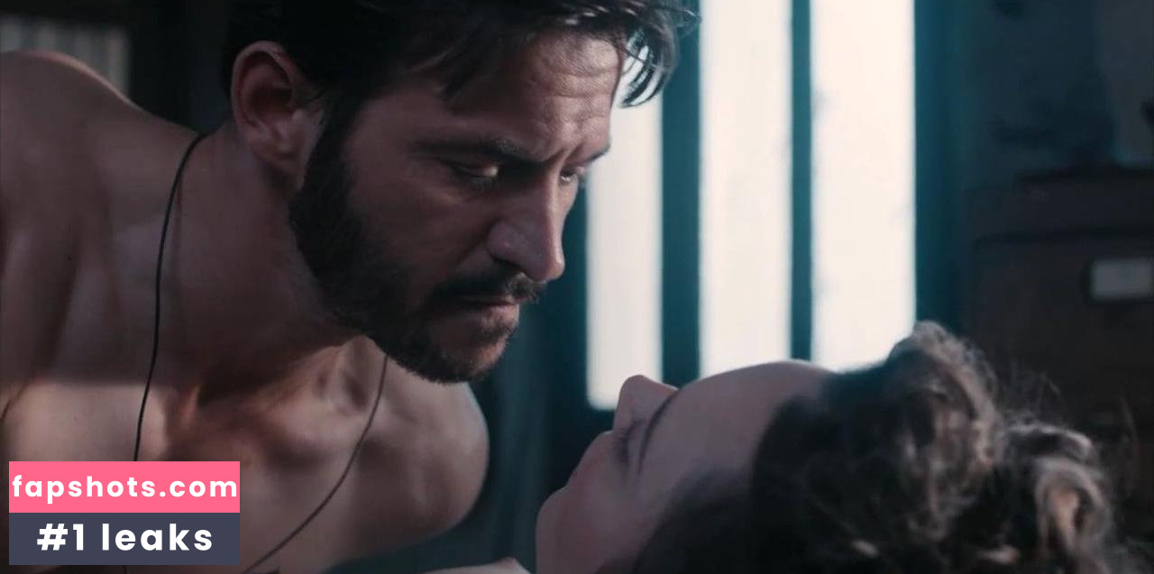 Lydia Wilson gallery photo #24