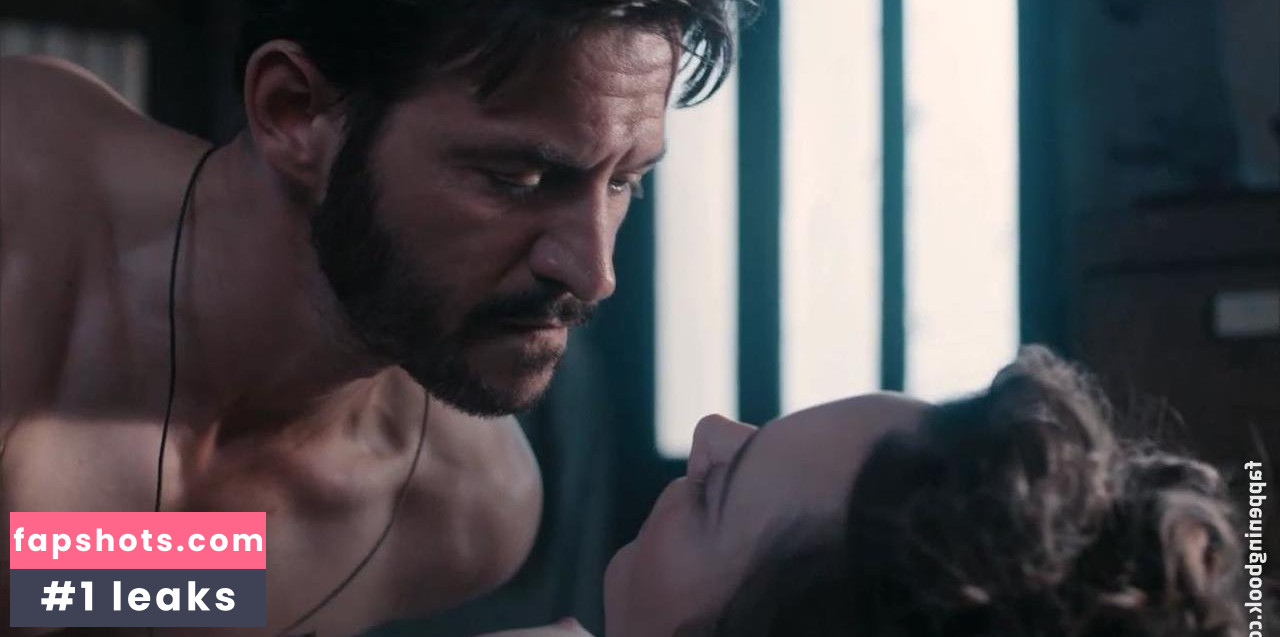 Lydia Wilson gallery photo #44