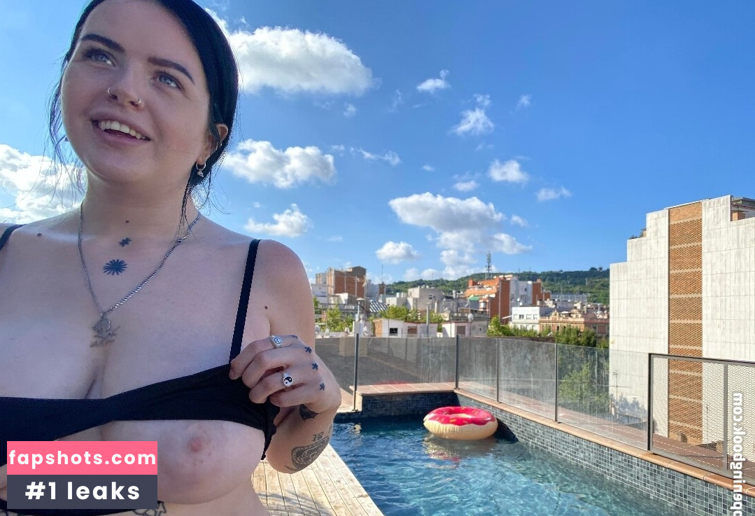 LydiaGhost gallery photo #48