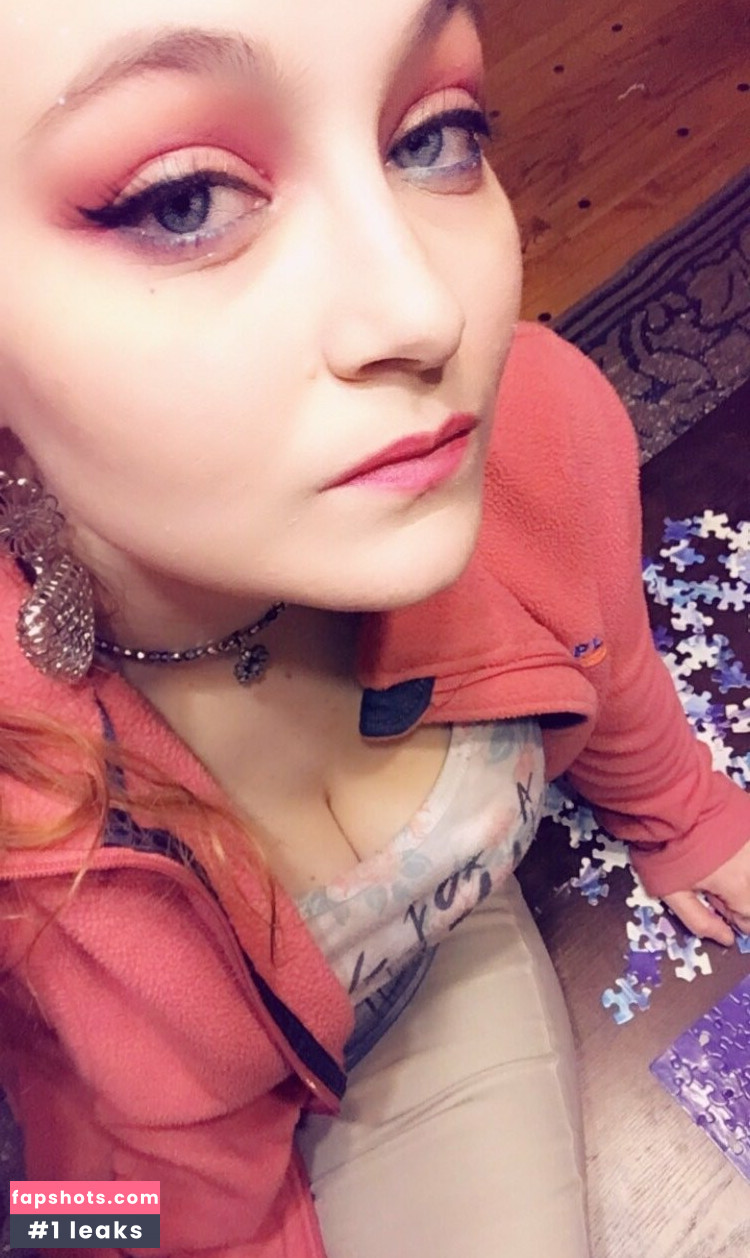 Lylah Love gallery photo #20