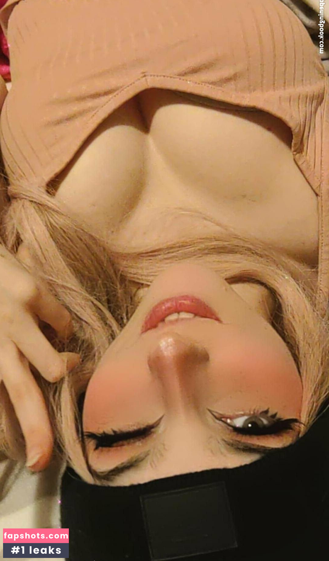 lylamoth gallery photo #2