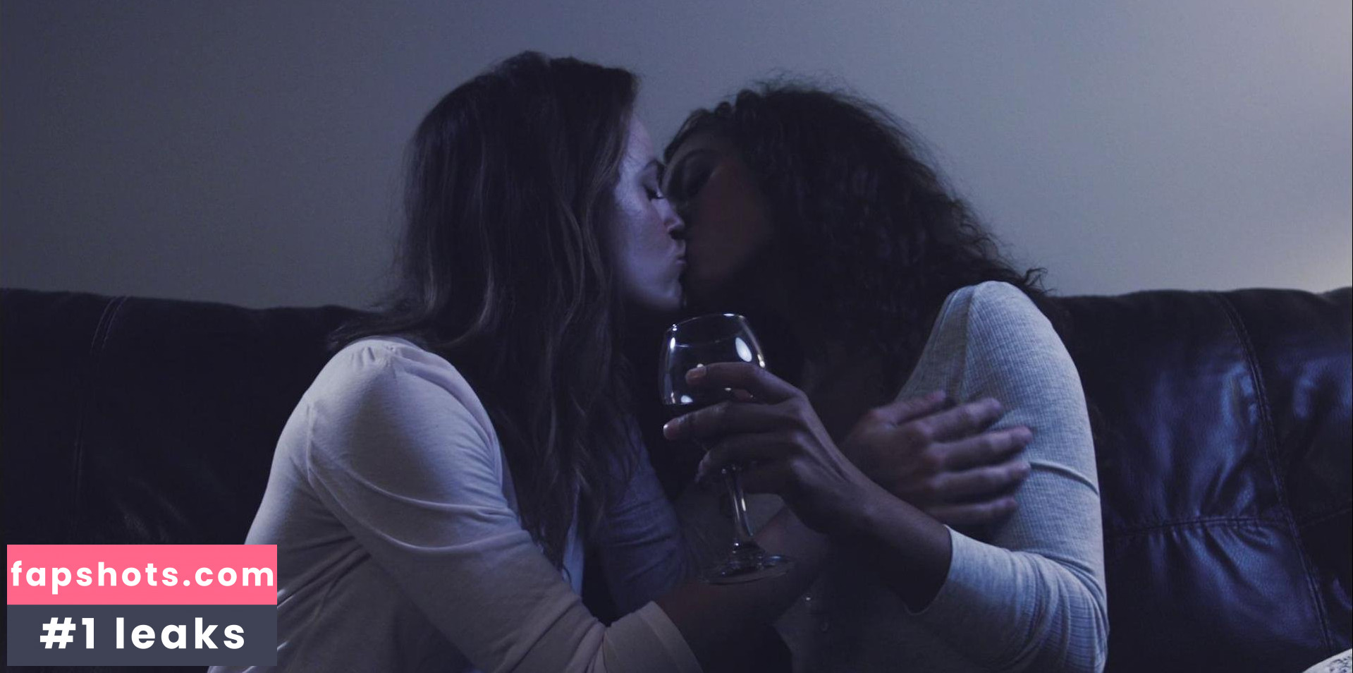 Lyndie Greenwood nude babe gallery