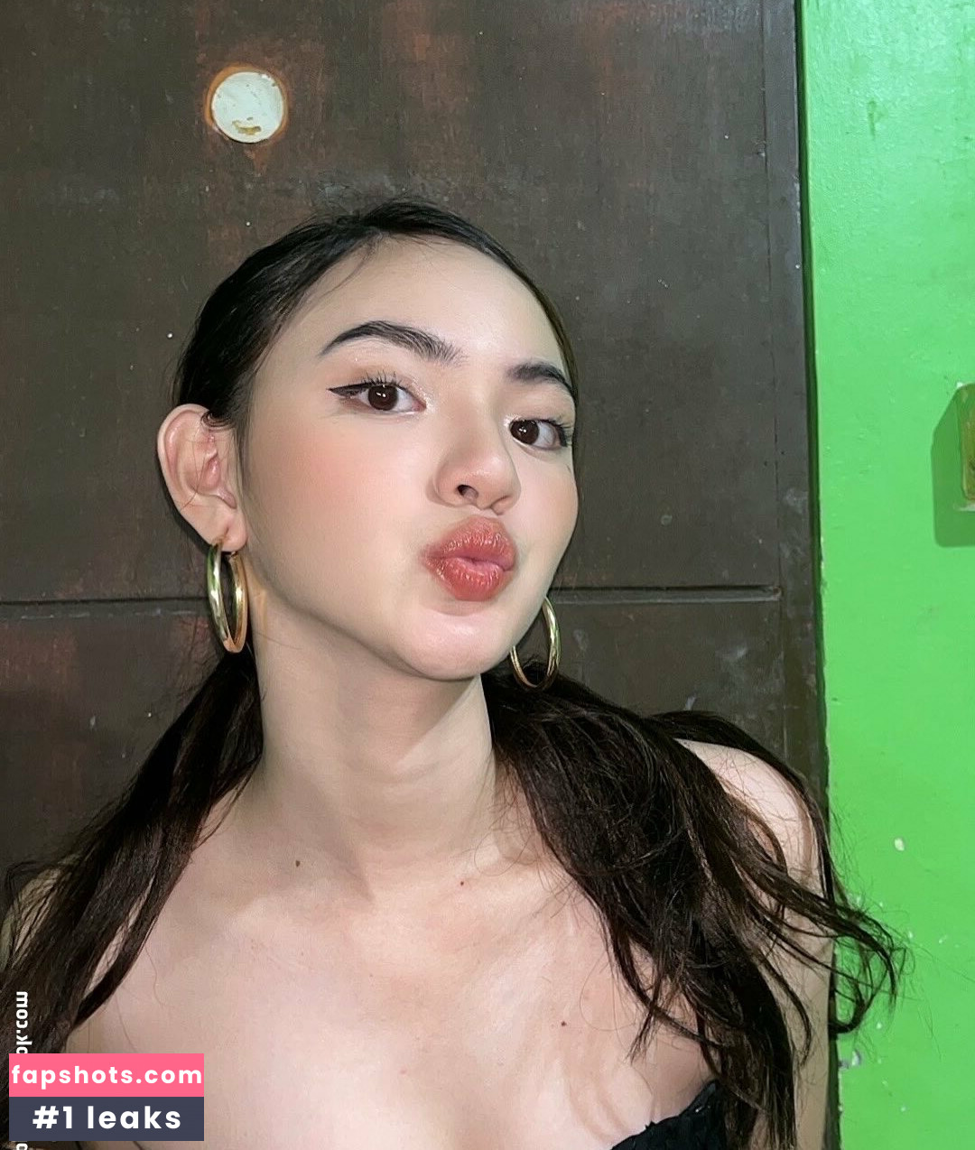 Lyndin Daphne Cruz Nude Leaks OnlyFans Photos #4 - LeakJerk