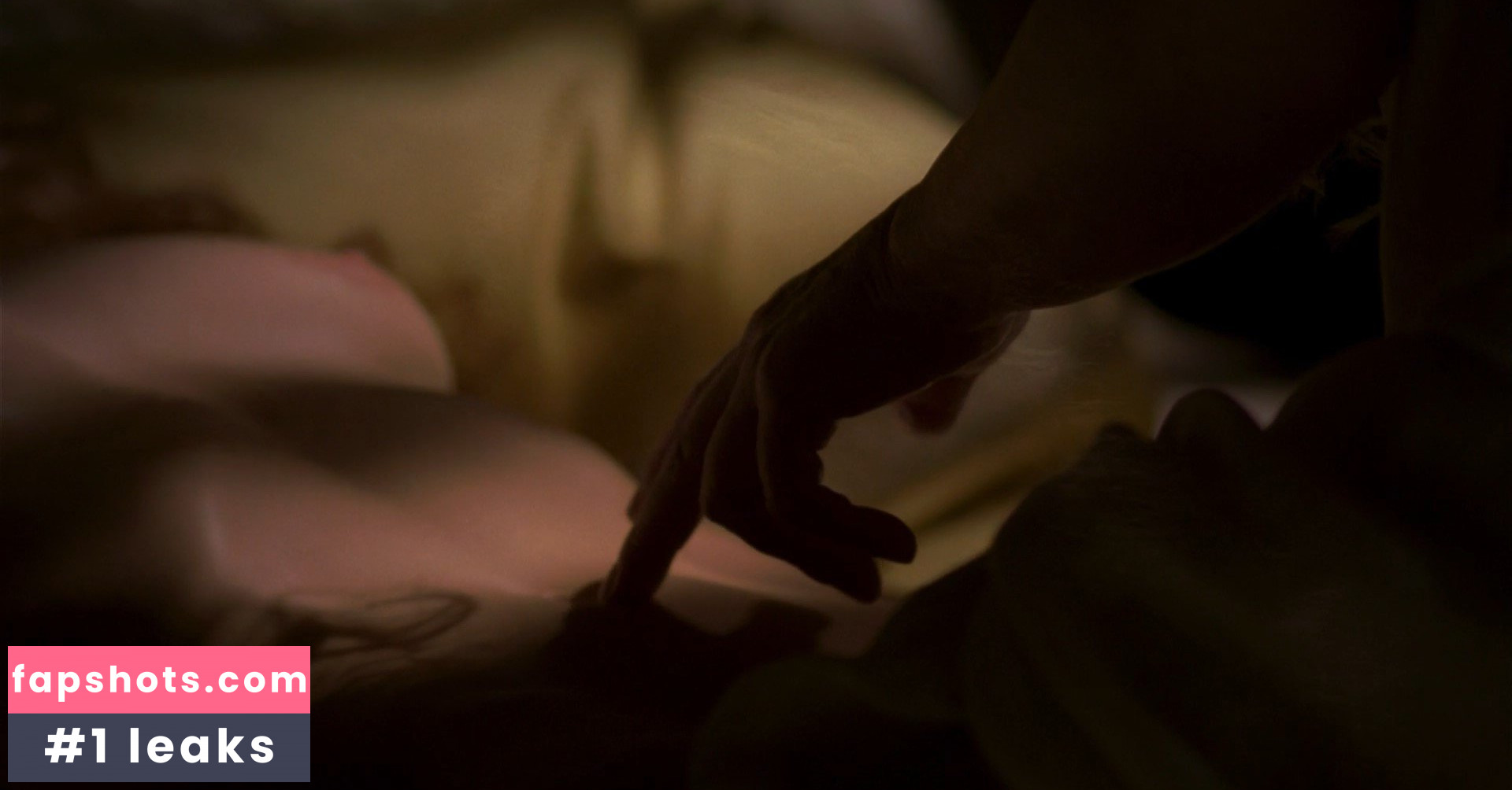 Lyndsey Marshal gallery photo #2