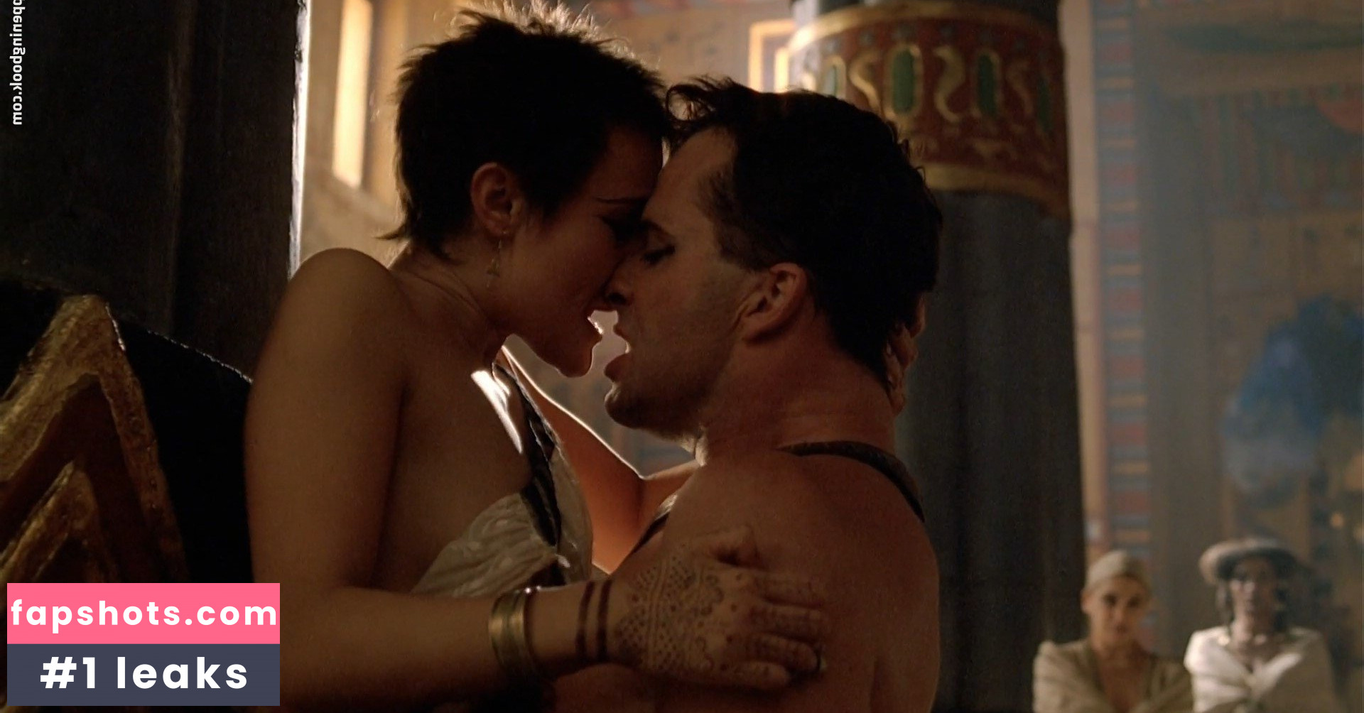 Lyndsey Marshal gallery photo #4